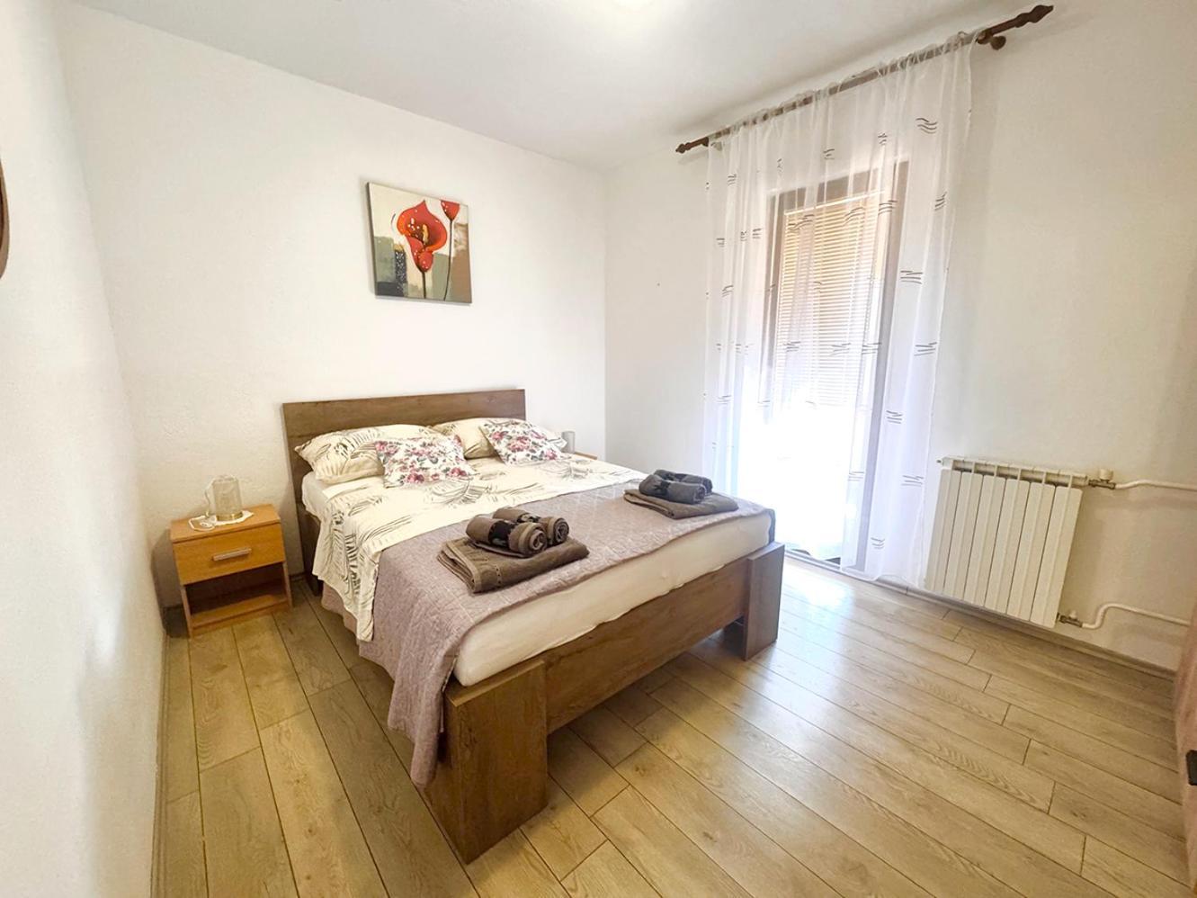 רוביני Apartments Ares מראה חיצוני תמונה