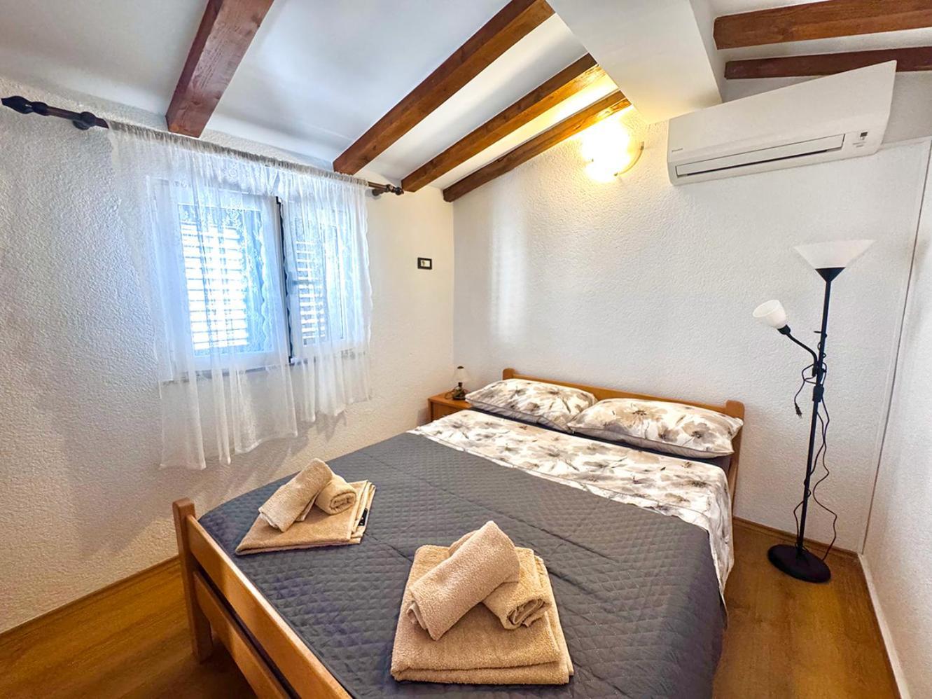 רוביני Apartments Ares מראה חיצוני תמונה